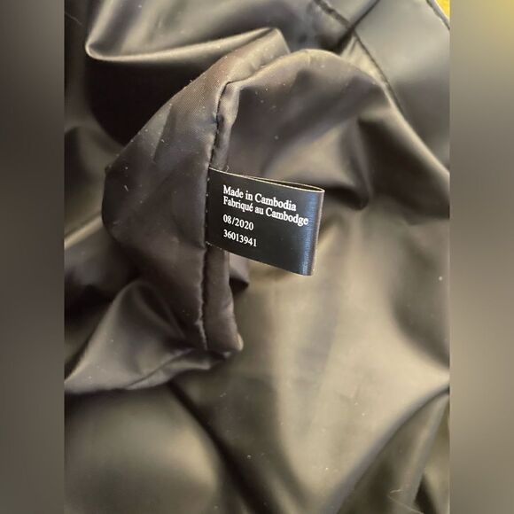 Victoria’s Secret Plaid Tote - Picture 8 of 8